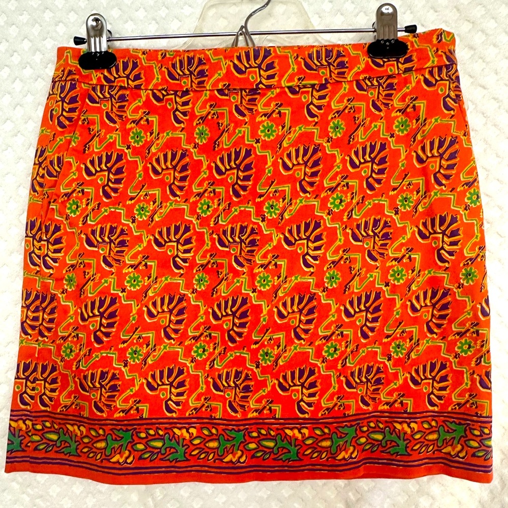 Polo Golf Ralph Lauren
Vibrant Orange Patterned Skirt
Like new